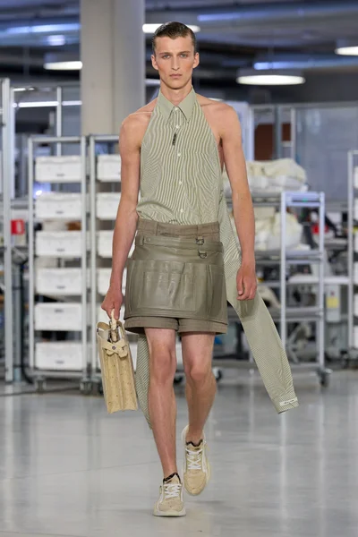 Look 21